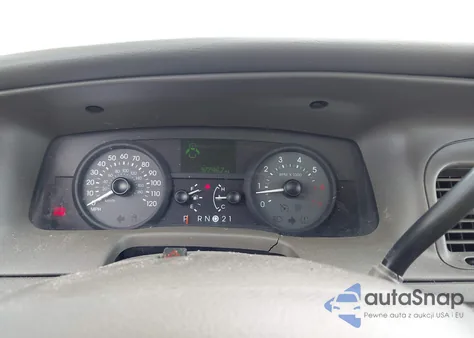 2010 Mercury Grand Marquis Ls (Fleet Only) z USA, uszkodzony, nr VIN 2MEBM7FV7AX615090